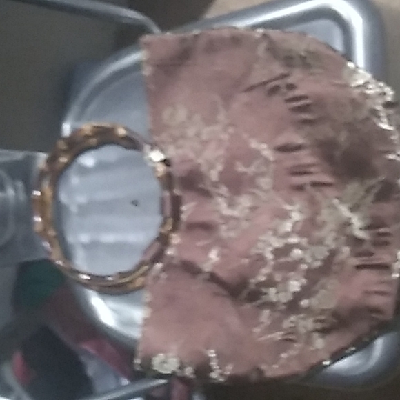 Purses - Picture 6 of 9